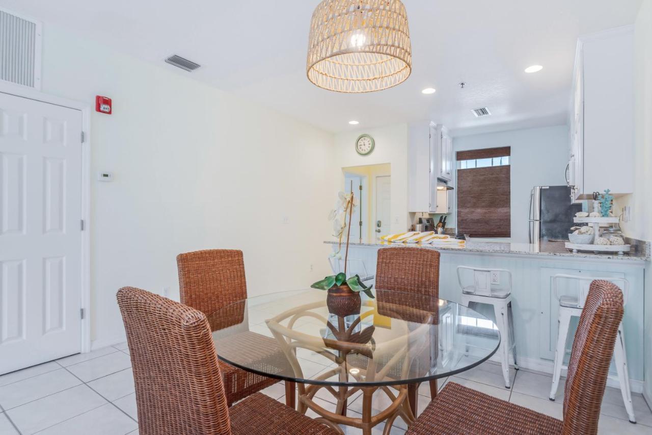 Sunshine On My Shoulders Apartment Marco Island Bagian luar foto